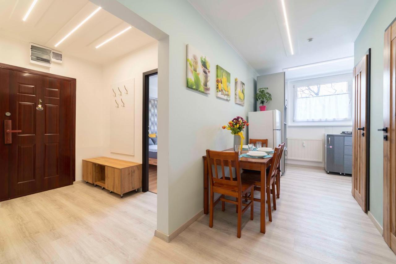 Comfort 66 - Real-Life 3-Room Family Stay With 4 Beds 미슈콜츠 외부 사진