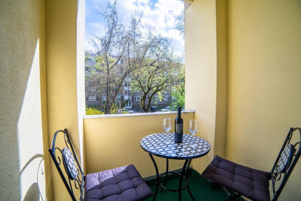 Comfort 66 - Real-Life 3-Room Family Stay With 4 Beds 미슈콜츠 외부 사진