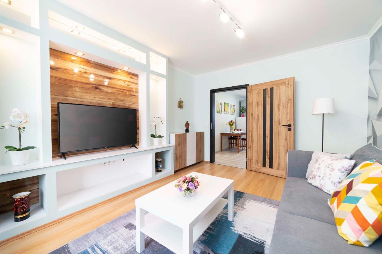 Comfort 66 - Real-Life 3-Room Family Stay With 4 Beds 미슈콜츠 외부 사진